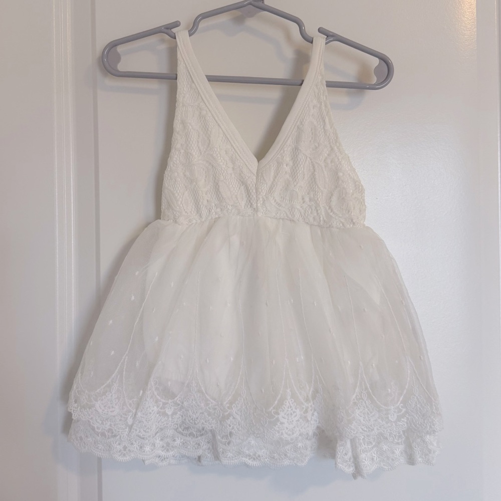 Justy Bae 2T toddler v cut lace dress